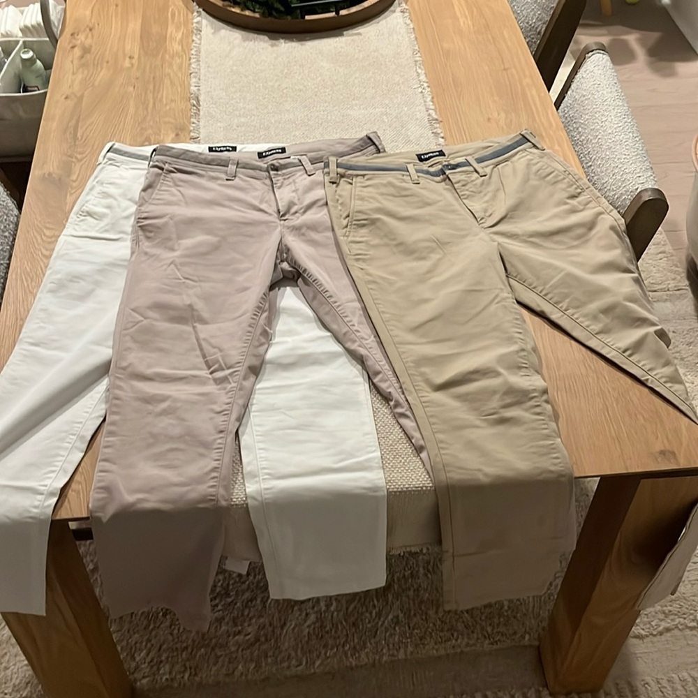 Express Hyper Stretch 365 comfort men’s skinny 31 x 30 chino’s